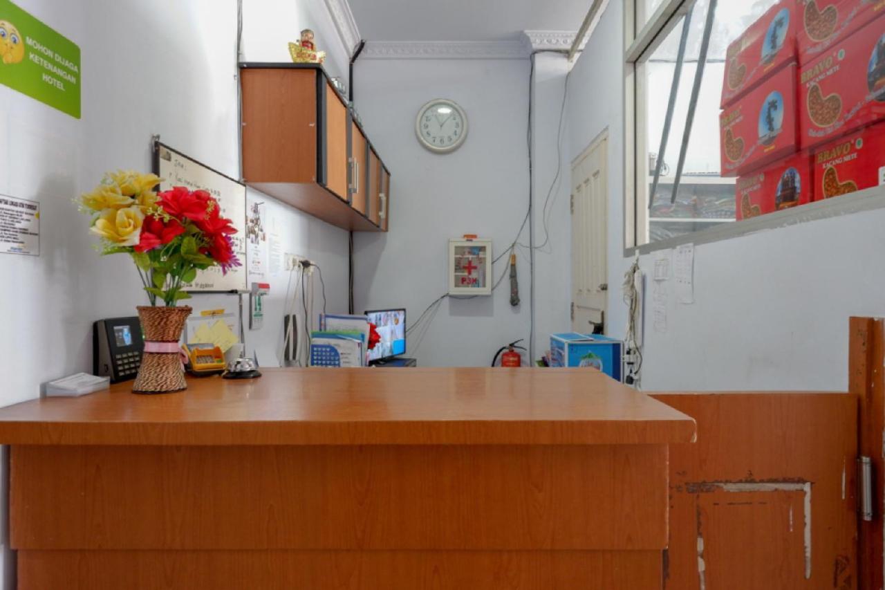 Reddoorz @ Hotel Bravo Pantai Kamali Bau Bau Baubau Екстериор снимка